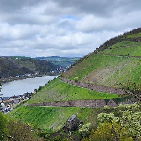 Direkt Am Rhein Mit Burgblick Nahe Rheinsteig Bis 8 Personen, 2 Baeder, 4 Zimmer, Kueche, Netflix Apartment Кауб Екстериор снимка